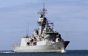 HMAS Perth, CEAFAR in prim-plan - Sursa: naval-technology.com