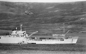 IAI Dagger argentinian survoland nava logistica britanica RFA Sir Bedivere- Sursa: gettyimages
