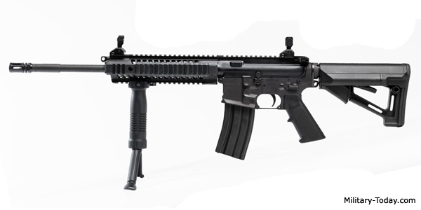 CAR 816, tot un AR-15 cu piston - Sursa: military-today.com